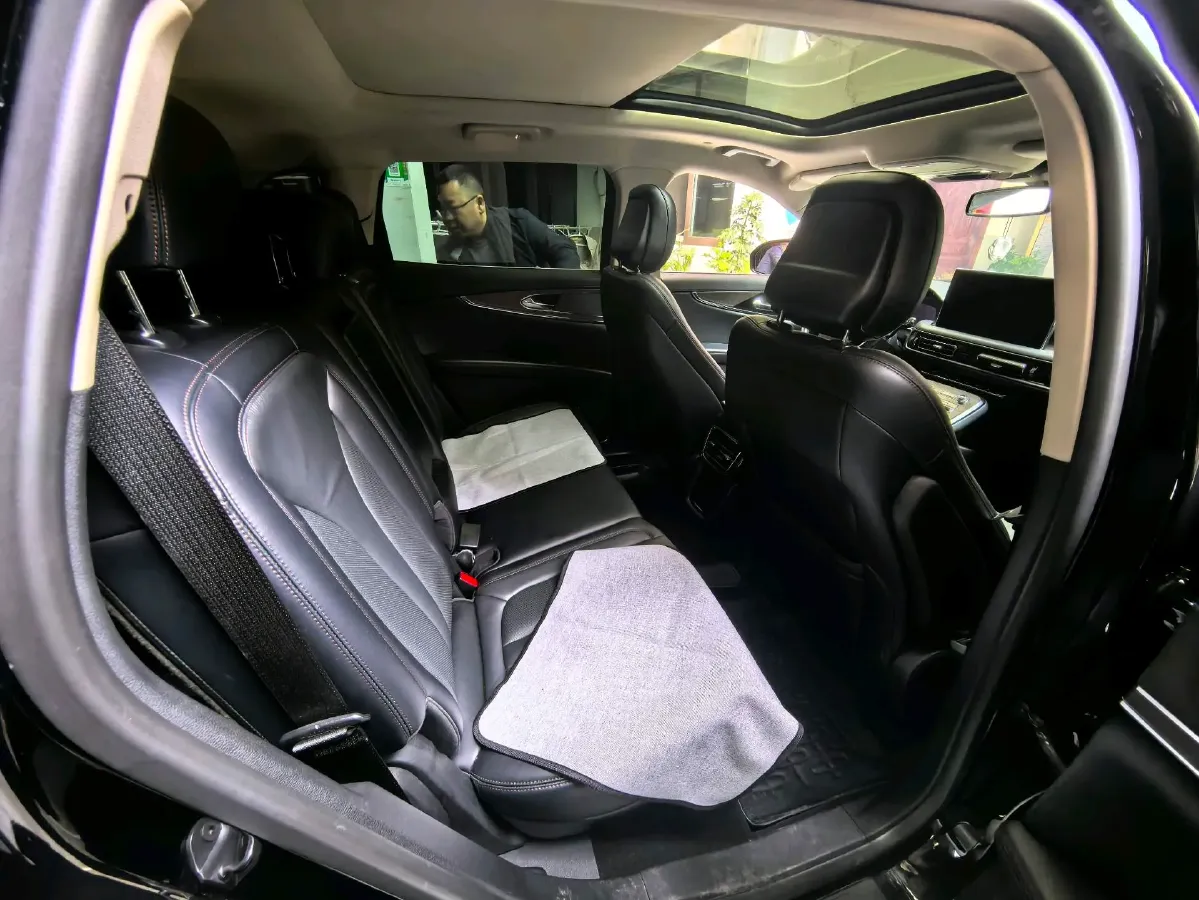 2021 Lincoln Nautilus 2.0T 245HP L4 8AT,autocango,china used car exporter,china ev exporter,chinese used car exporter,chinese used ev exporter