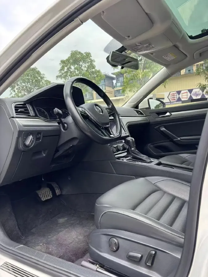 2019 Volkswagen Passat 1.4T 150HP L4 7DCT,autocango,china used car exporter,china ev exporter,chinese used car exporter,chinese used ev exporter