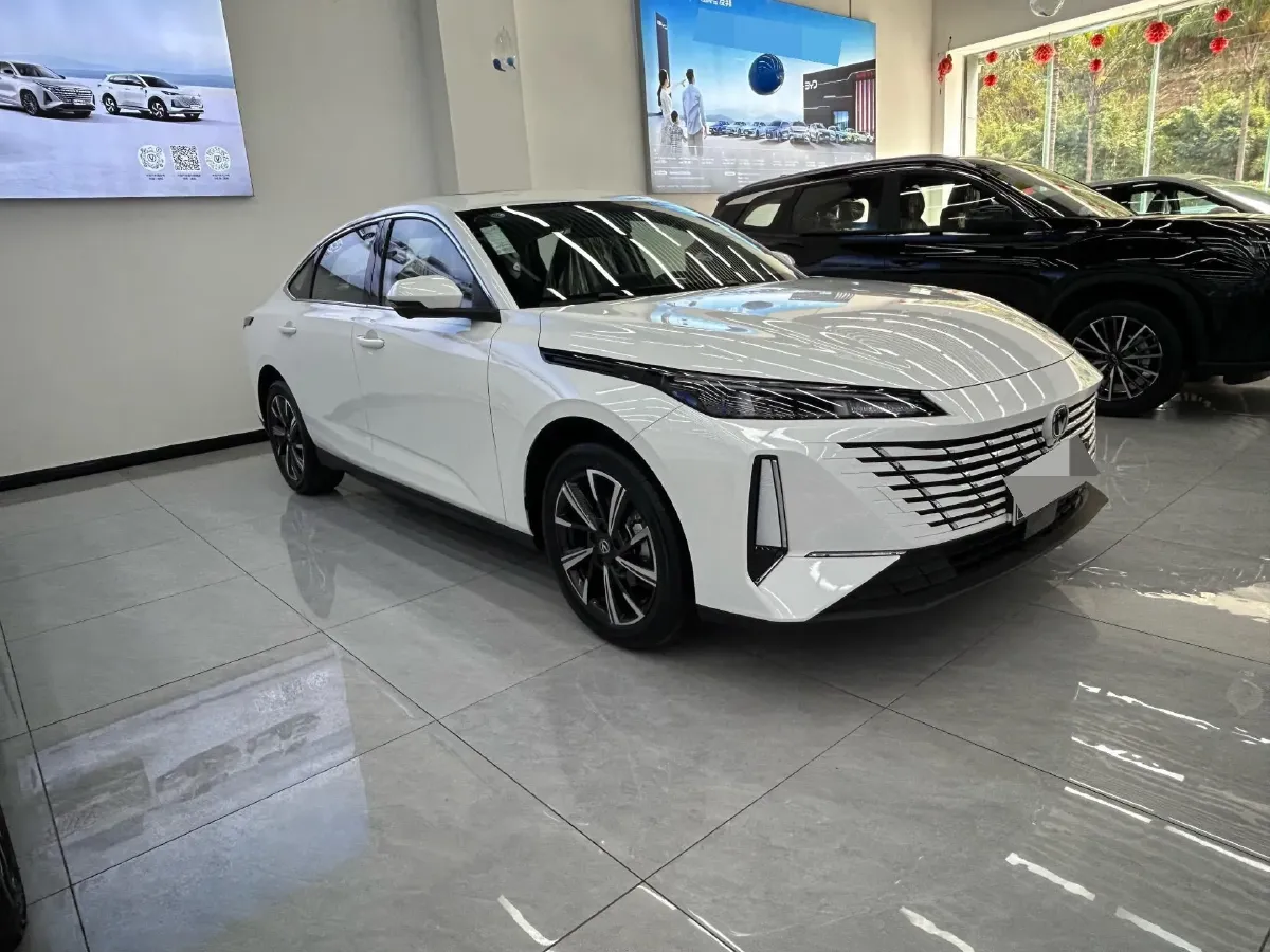 2025 ChangAn Eado 1.5T 192HP L4 7DCT,autocango,china used car exporter,china ev exporter,chinese used car exporter,chinese used ev exporter