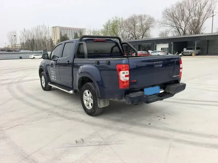 2022 Isuzu RE-MAX Jim 2.8T 120HP L4 5MT,autocango,china used car exporter,china ev exporter,chinese used car exporter,chinese used ev exporter