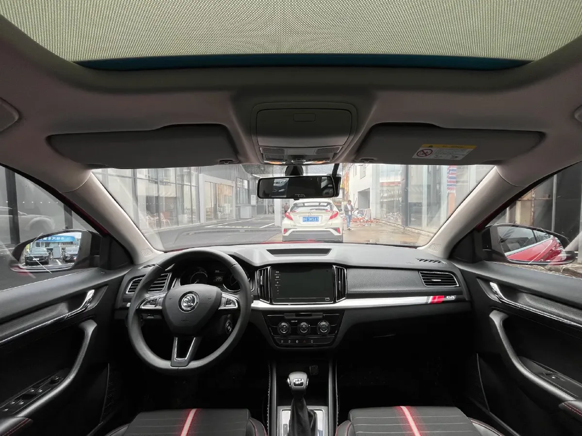 2020 Skoda Kamiq 1.2T 116HP L4 7DCT,autocango,china used car exporter,china ev exporter,chinese used car exporter,chinese used ev exporter