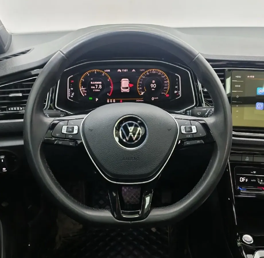 2021 Volkswagen T-Roc 1.4T 150HP L4 7DCT,autocango,china used car exporter,china ev exporter,chinese used car exporter,chinese used ev exporter