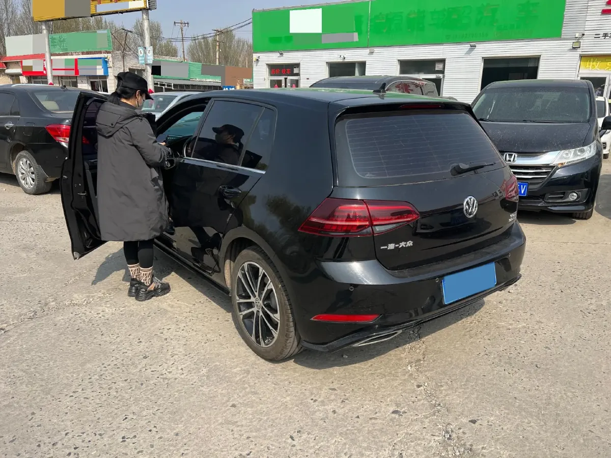 2019 BYD Song MAX 1.5T 160HP L4 6DCT PHEV 15.98KWH,autocango,china used car exporter,china ev exporter,chinese used car exporter,chinese used ev exporter