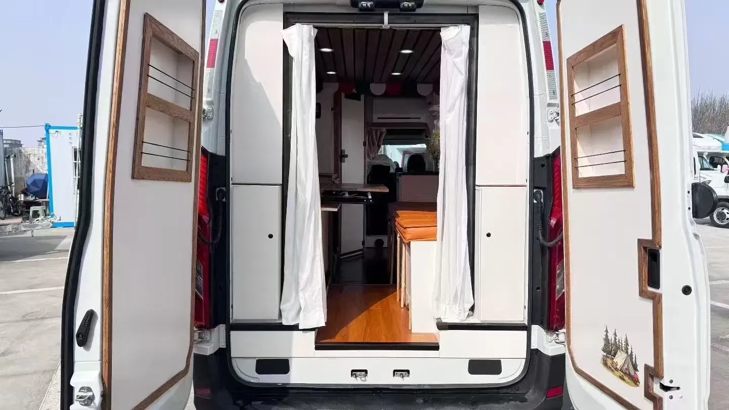 2022 MAXUS XinTu V90 2.0T 150HP L4 6AT,autocango,china used car exporter,china ev exporter,chinese used car exporter,chinese used ev exporter