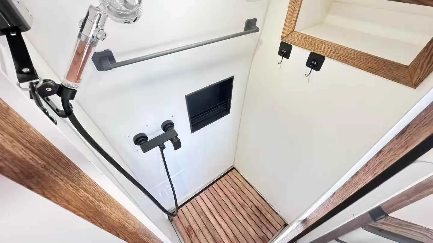 2022 MAXUS XinTu V90 2.0T 150HP L4 6AT,autocango,china used car exporter,china ev exporter,chinese used car exporter,chinese used ev exporter