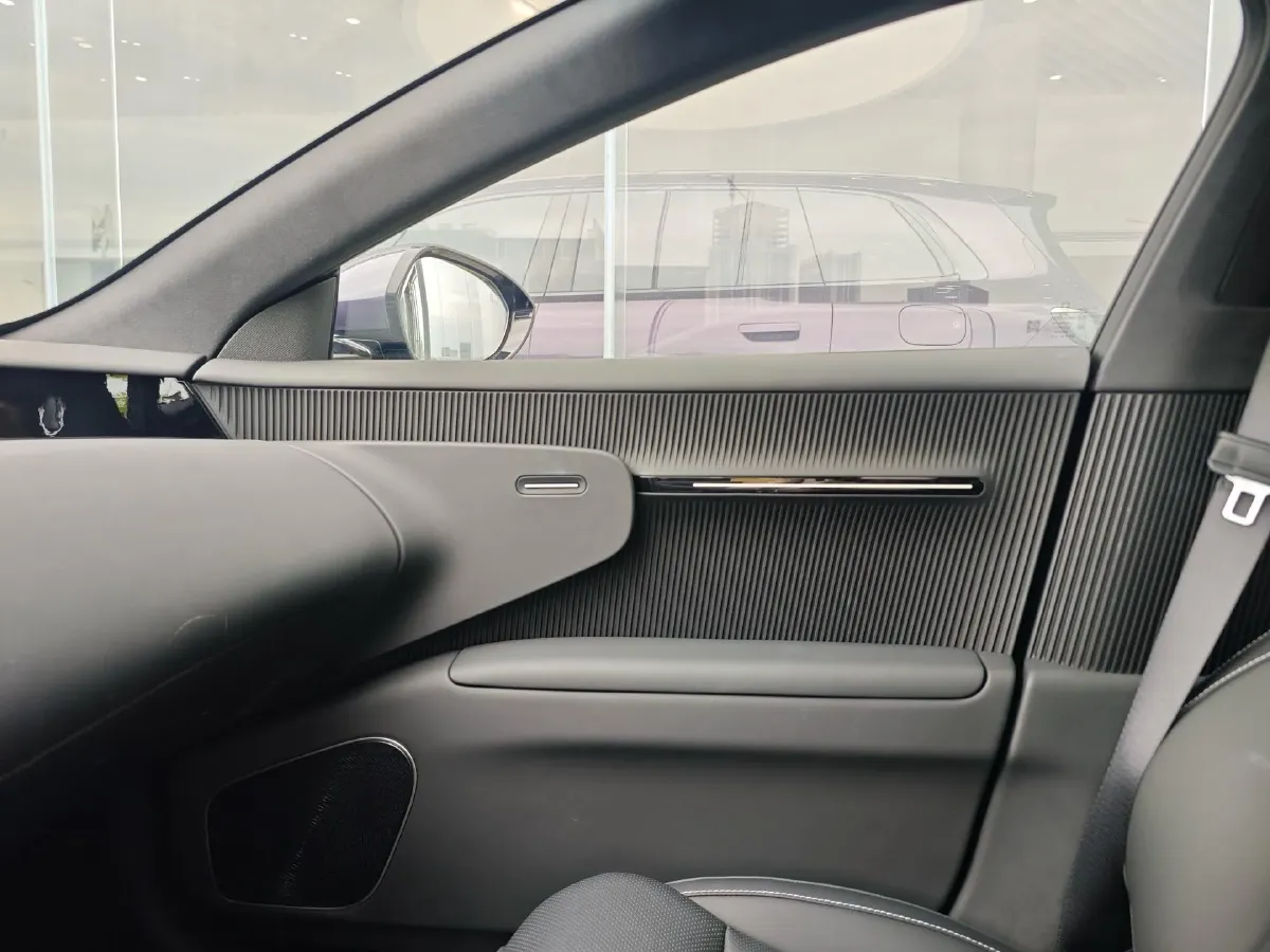 2025 Avatr 12 BEV 94.53KWH,autocango,china used car exporter,china ev exporter,chinese used car exporter,chinese used ev exporter