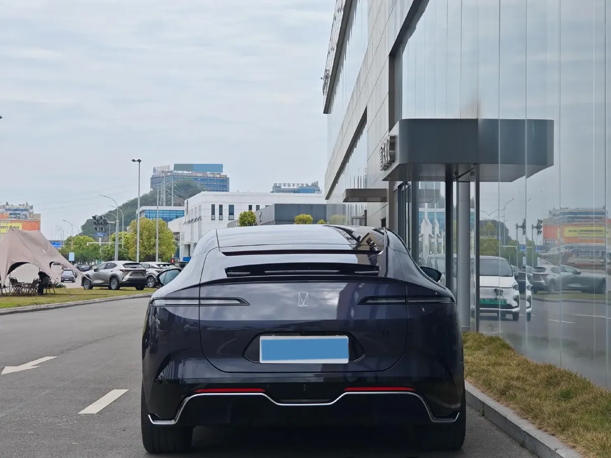 2025 Avatr 12 BEV 94.53KWH,autocango,china used car exporter,china ev exporter,chinese used car exporter,chinese used ev exporter