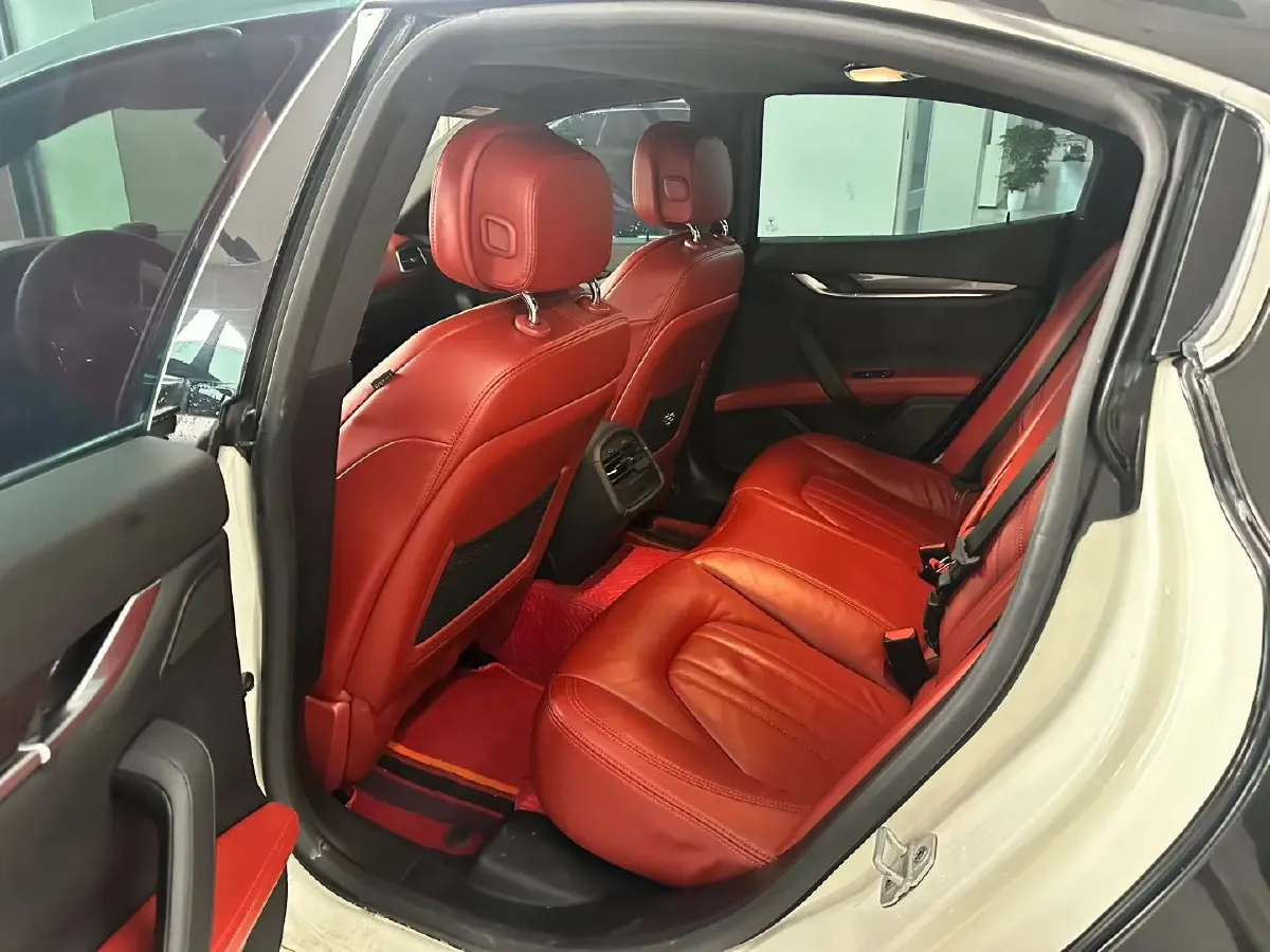 2018 Maserati Ghibli 3.0T 350HP V6 8AT,autocango,china used car exporter,china ev exporter,chinese used car exporter,chinese used ev exporter