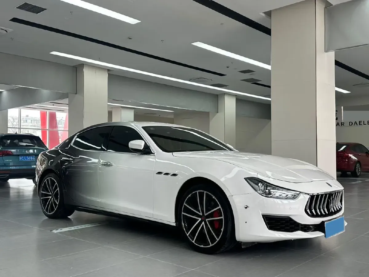 2018 Maserati Ghibli 3.0T 350HP V6 8AT,autocango,china used car exporter,china ev exporter,chinese used car exporter,chinese used ev exporter