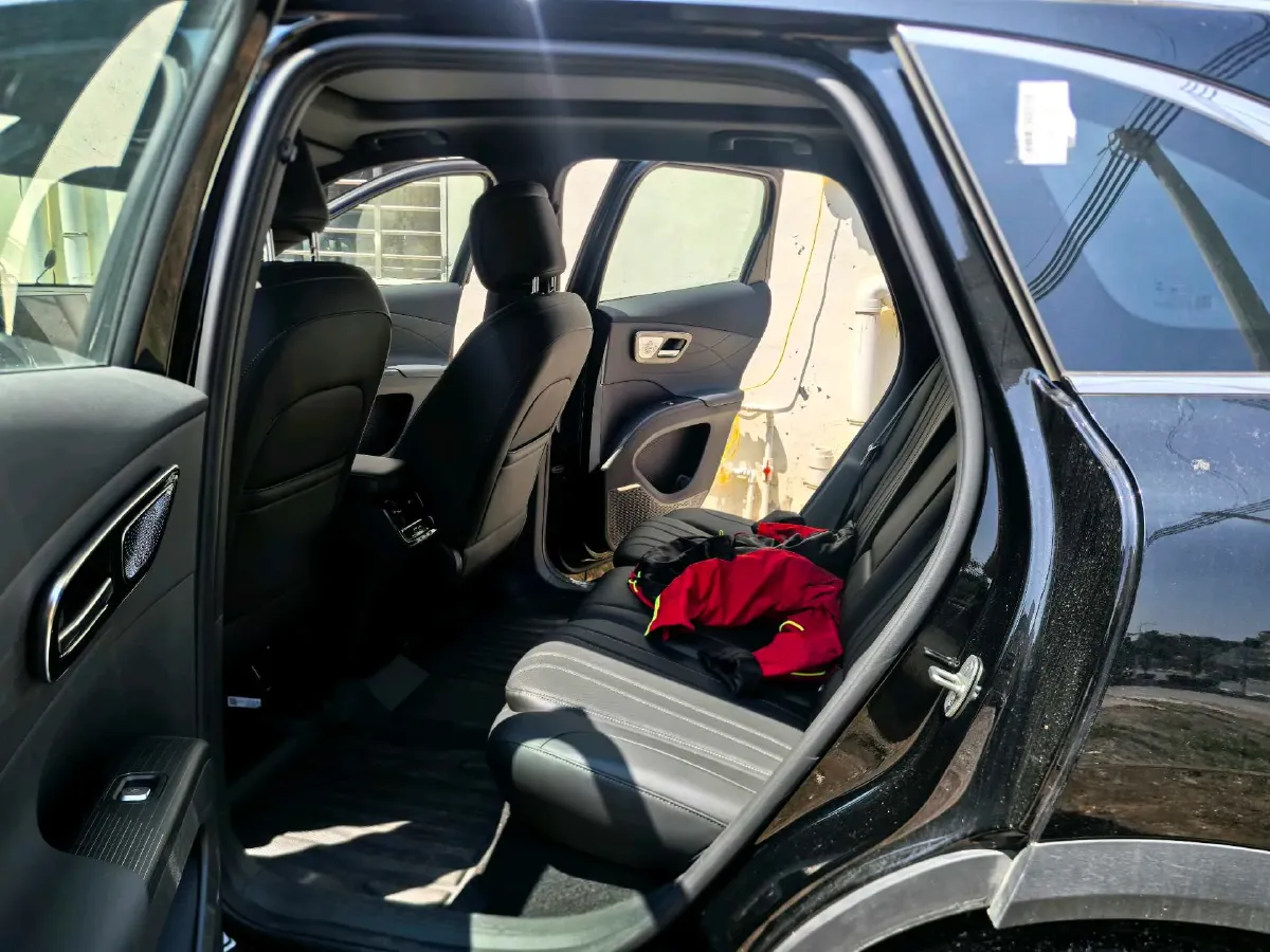 2026 Chery Tiggo 8 1.6T 200HP L4 7DCT,autocango,china used car exporter,china ev exporter,chinese used car exporter,chinese used ev exporter