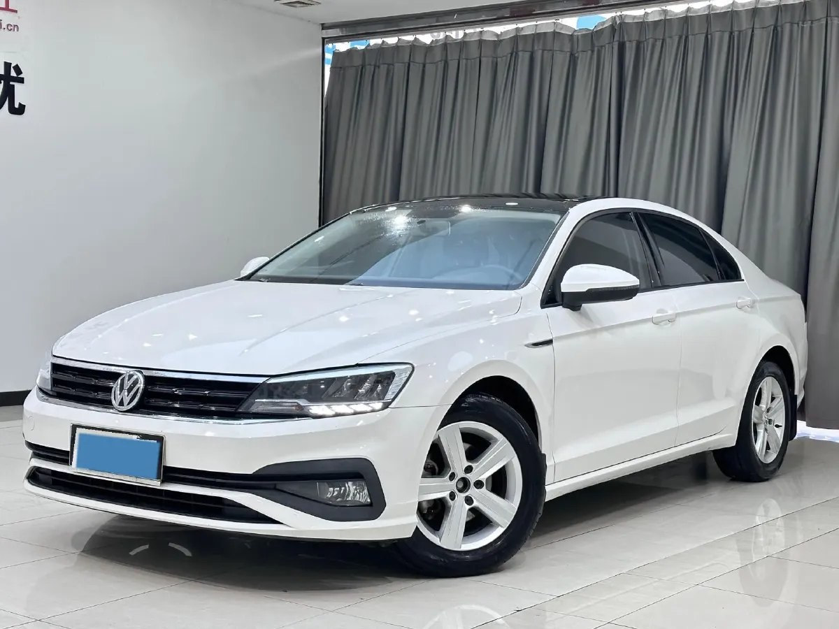 2019 Volkswagen T-Cross 1.4T 150HP L4 7DCT,autocango,china used car exporter,china ev exporter,chinese used car exporter,chinese used ev exporter