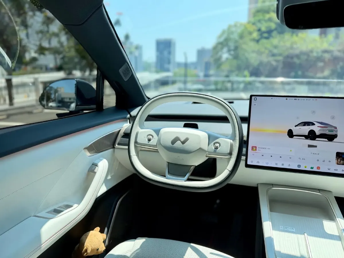 2024 IM L6 BEV 75KWH,autocango,china used car exporter,china ev exporter,chinese used car exporter,chinese used ev exporter