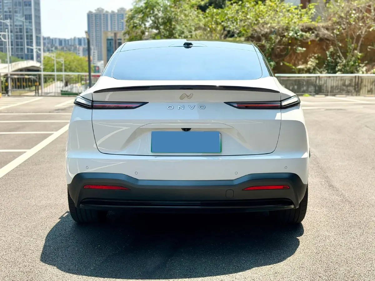 2024 IM L6 BEV 75KWH,autocango,china used car exporter,china ev exporter,chinese used car exporter,chinese used ev exporter