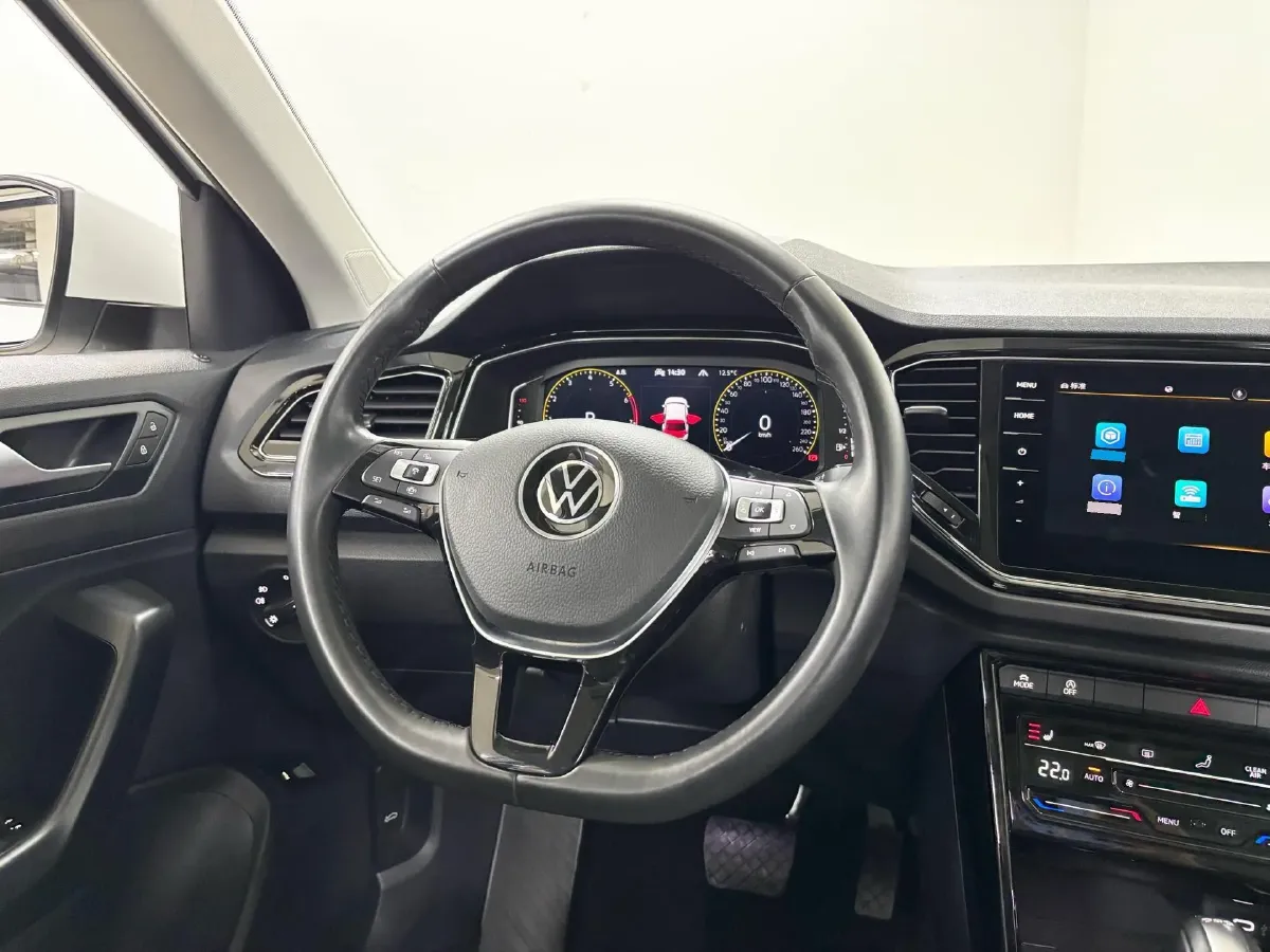 2021 Volkswagen T-Roc 1.4T 150HP L4 7DCT,autocango,china used car exporter,china ev exporter,chinese used car exporter,chinese used ev exporter
