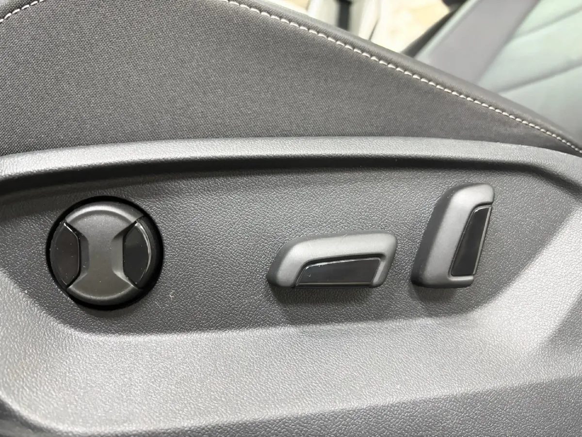 2021 Volkswagen T-Roc 1.4T 150HP L4 7DCT,autocango,china used car exporter,china ev exporter,chinese used car exporter,chinese used ev exporter