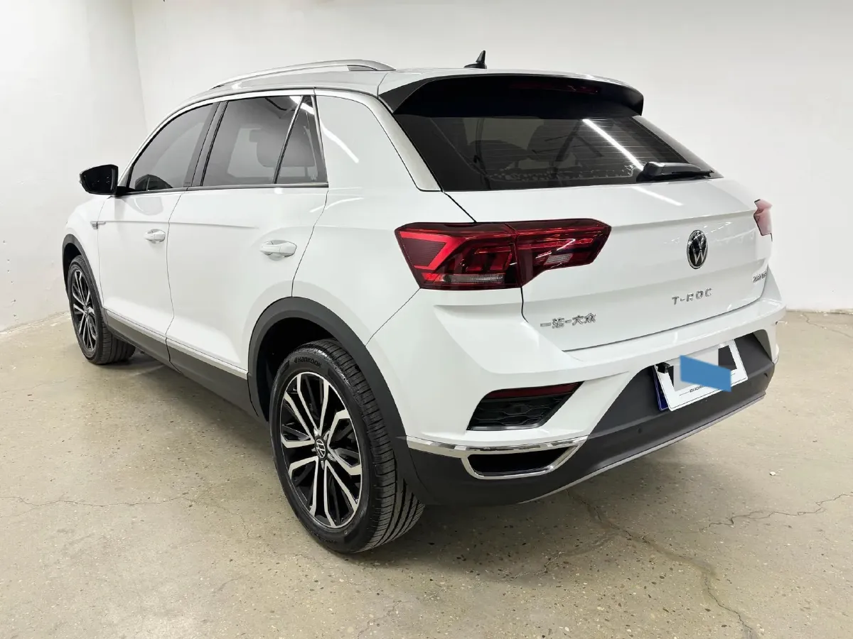 2021 Volkswagen T-Roc 1.4T 150HP L4 7DCT,autocango,china used car exporter,china ev exporter,chinese used car exporter,chinese used ev exporter