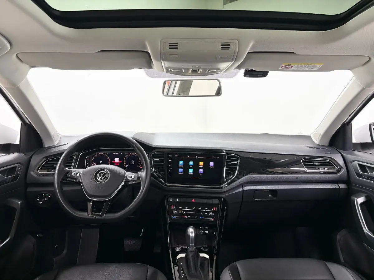 2021 Volkswagen T-Roc 1.4T 150HP L4 7DCT,autocango,china used car exporter,china ev exporter,chinese used car exporter,chinese used ev exporter