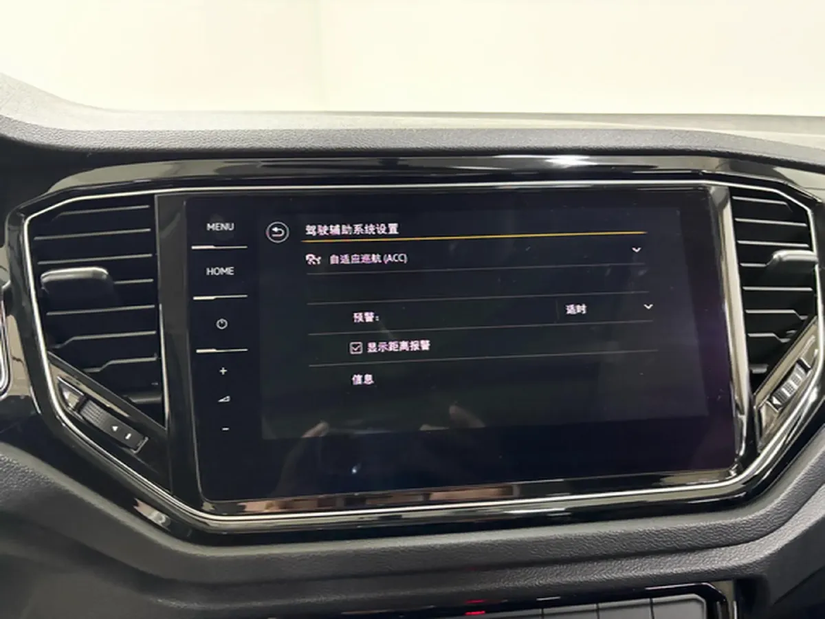 2021 Volkswagen T-Roc 1.4T 150HP L4 7DCT,autocango,china used car exporter,china ev exporter,chinese used car exporter,chinese used ev exporter