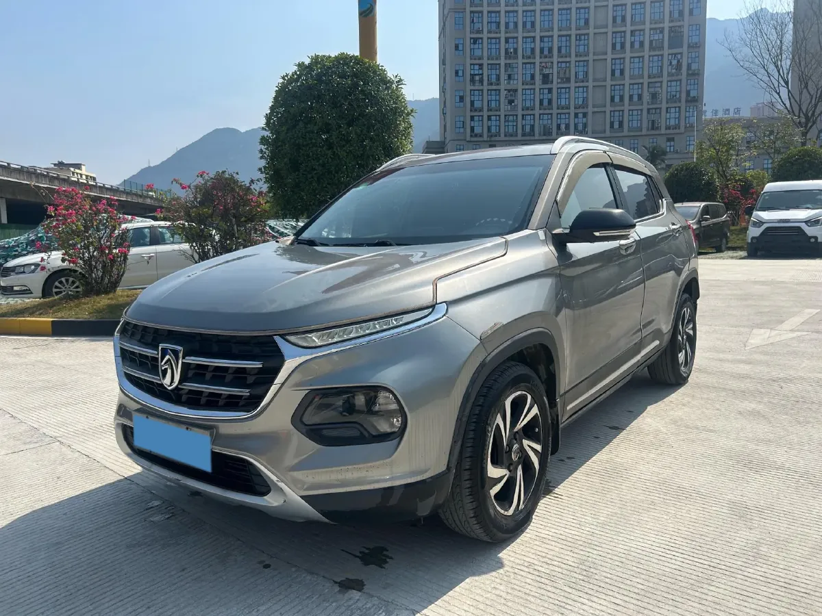 2017 HaiMa S5 Young Edition 1.6L 122HP L4 5MT,autocango,china used car exporter,china ev exporter,chinese used car exporter,chinese used ev exporter