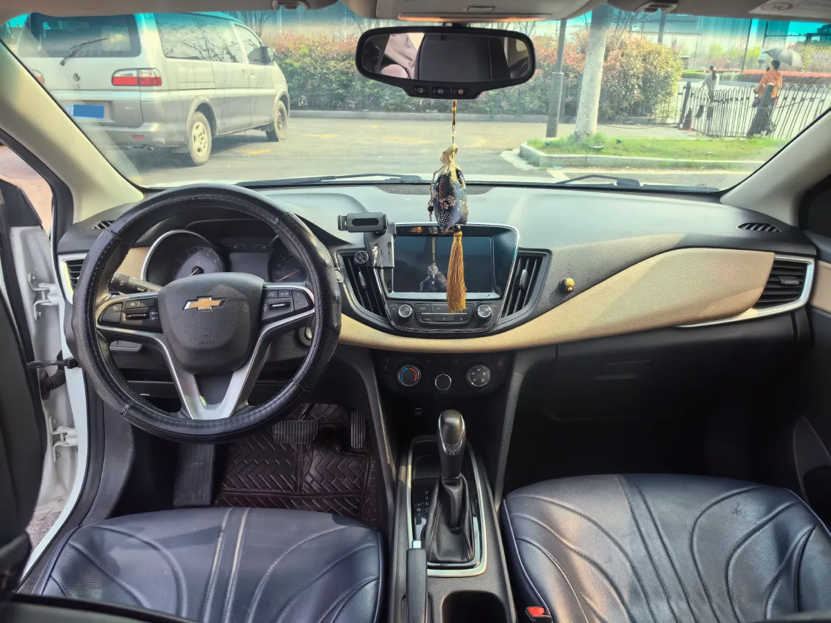 2021 Chevrolet Monza 1.5L 113HP L4 6AT,autocango,china used car exporter,china ev exporter,chinese used car exporter,chinese used ev exporter