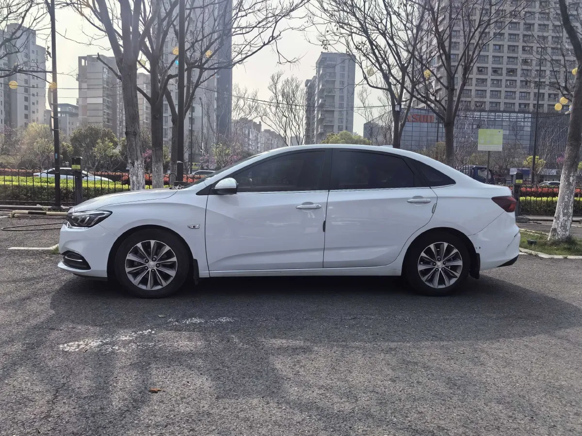 2021 Chevrolet Monza 1.5L 113HP L4 6AT,autocango,china used car exporter,china ev exporter,chinese used car exporter,chinese used ev exporter