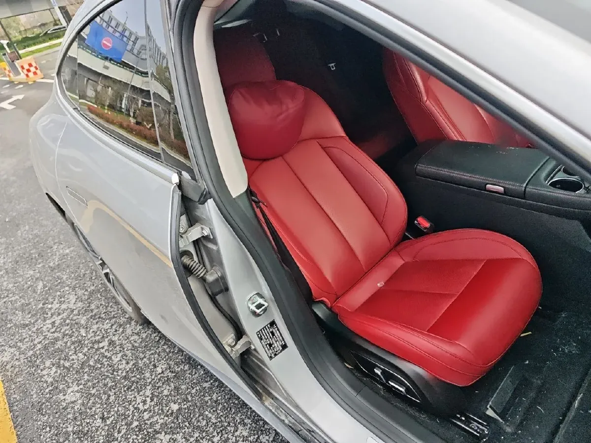 2023 Xpeng P7 BEV 86.2KWH,autocango,china used car exporter,china ev exporter,chinese used car exporter,chinese used ev exporter