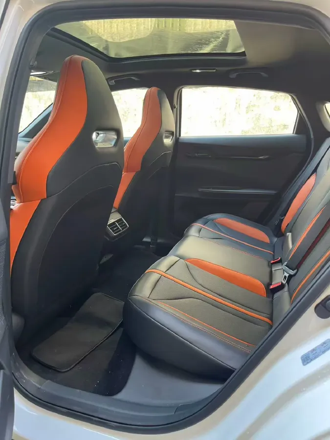 2024 ChangAn UNI-V 1.5T 188HP L4 7DCT,autocango,china used car exporter,china ev exporter,chinese used car exporter,chinese used ev exporter