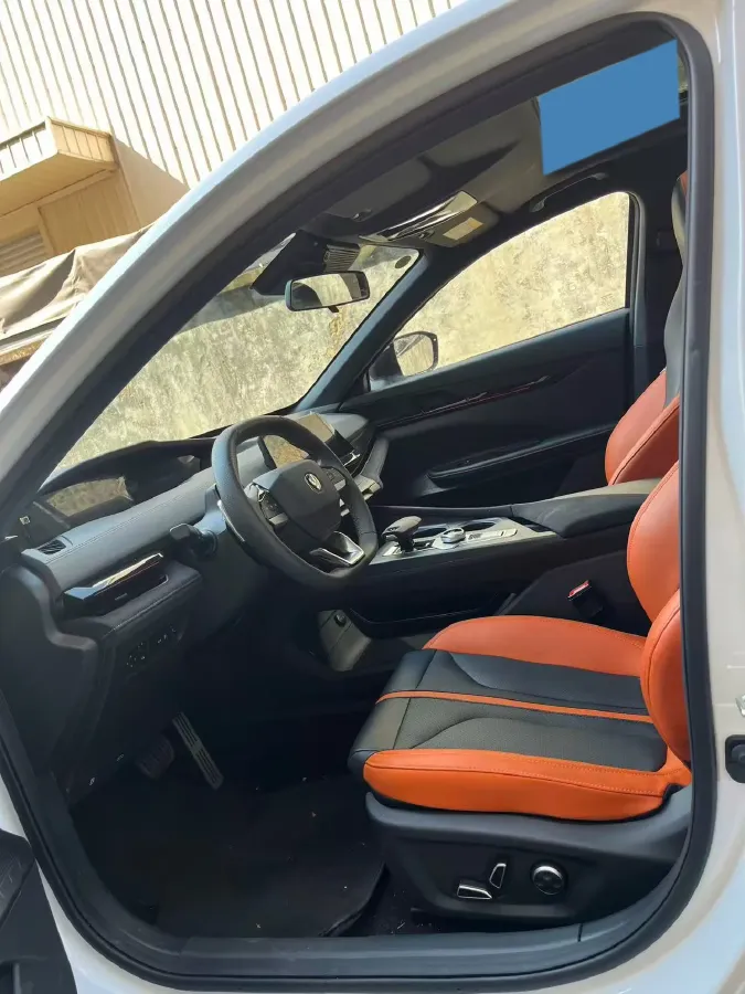 2024 ChangAn UNI-V 1.5T 188HP L4 7DCT,autocango,china used car exporter,china ev exporter,chinese used car exporter,chinese used ev exporter