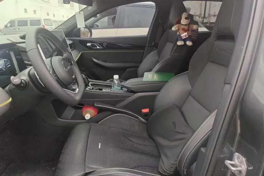 2025 LYNK&CO 03 1.5T 181HP L4 7DCT,autocango,china used car exporter,china ev exporter,chinese used car exporter,chinese used ev exporter