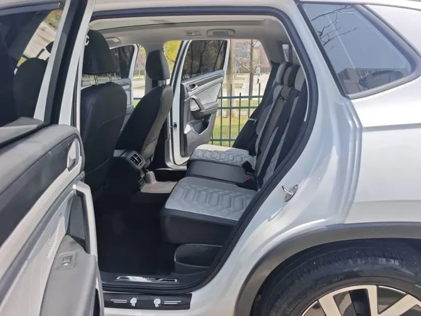 2022 Volkswagen Tayron 1.4T 150HP L4 7DCT,autocango,china used car exporter,china ev exporter,chinese used car exporter,chinese used ev exporter