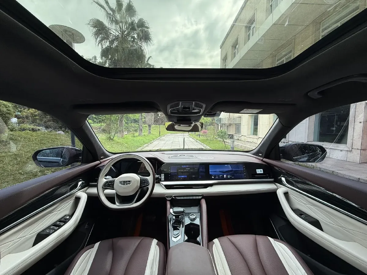 2021 Geely Monjaro 2.0T 218HP L4 7DCT,autocango,china used car exporter,china ev exporter,chinese used car exporter,chinese used ev exporter