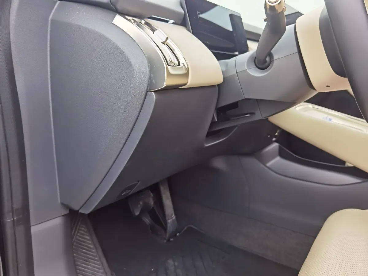 2024 Xpeng P7+ BEV 60.7KWH,autocango,china used car exporter,china ev exporter,chinese used car exporter,chinese used ev exporter