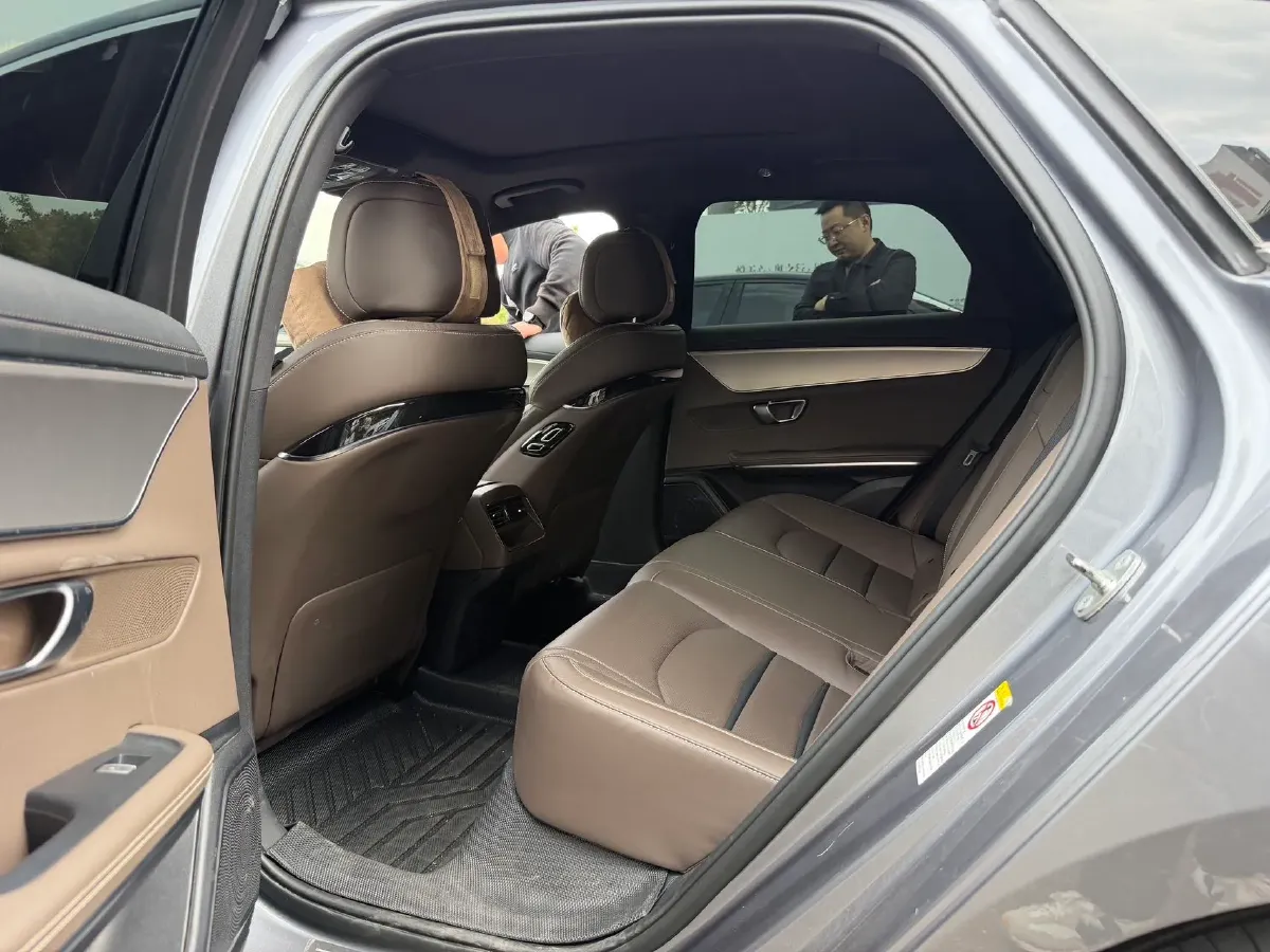 2021 BYD Han BEV 64.8KWH,autocango,china used car exporter,china ev exporter,chinese used car exporter,chinese used ev exporter