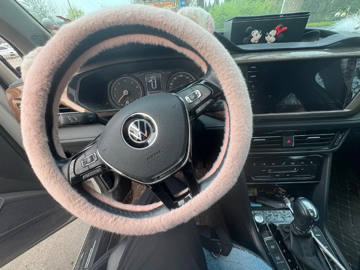 2021 Volkswagen Tharu 1.4T 150HP L4 7DCT,autocango,china used car exporter,china ev exporter,chinese used car exporter,chinese used ev exporter