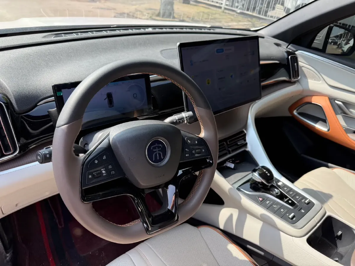 2022 Geely JiaJi 1.5T 177HP L3 7DCT PHEV 15.5KWH,autocango,china used car exporter,china ev exporter,chinese used car exporter,chinese used ev exporter