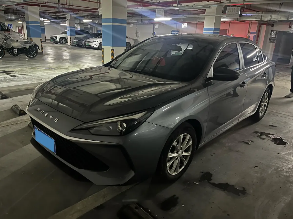 2026 Roewe i5 1.5L 129HP L4 CVT,autocango,china used car exporter,china ev exporter,chinese used car exporter,chinese used ev exporter