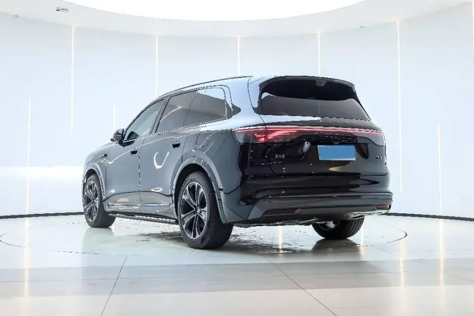 2025 AITO AITO M8 REEV 160HP REEV 53.4KWH,autocango,china used car exporter,china ev exporter,chinese used car exporter,chinese used ev exporter