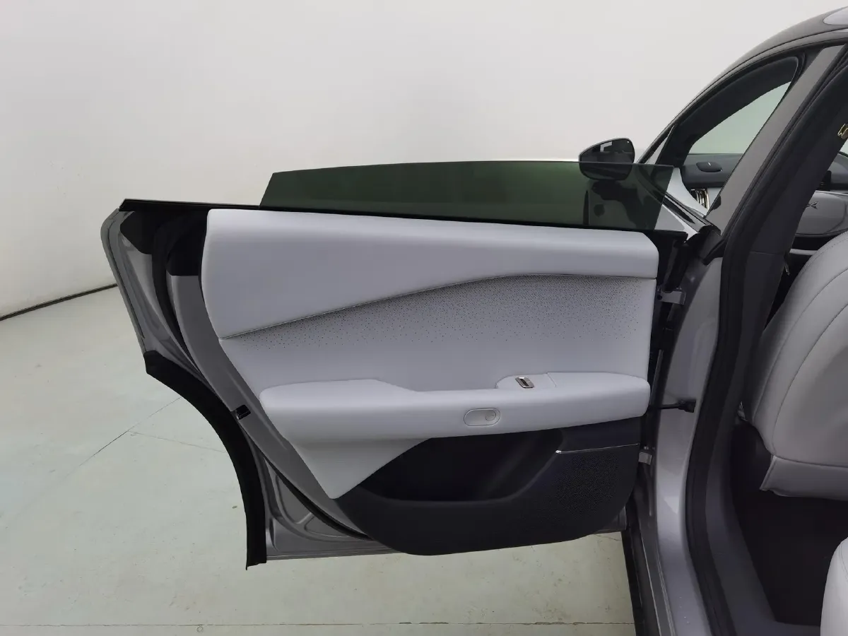 2024 Xpeng P7+ BEV 60.7KWH,autocango,china used car exporter,china ev exporter,chinese used car exporter,chinese used ev exporter