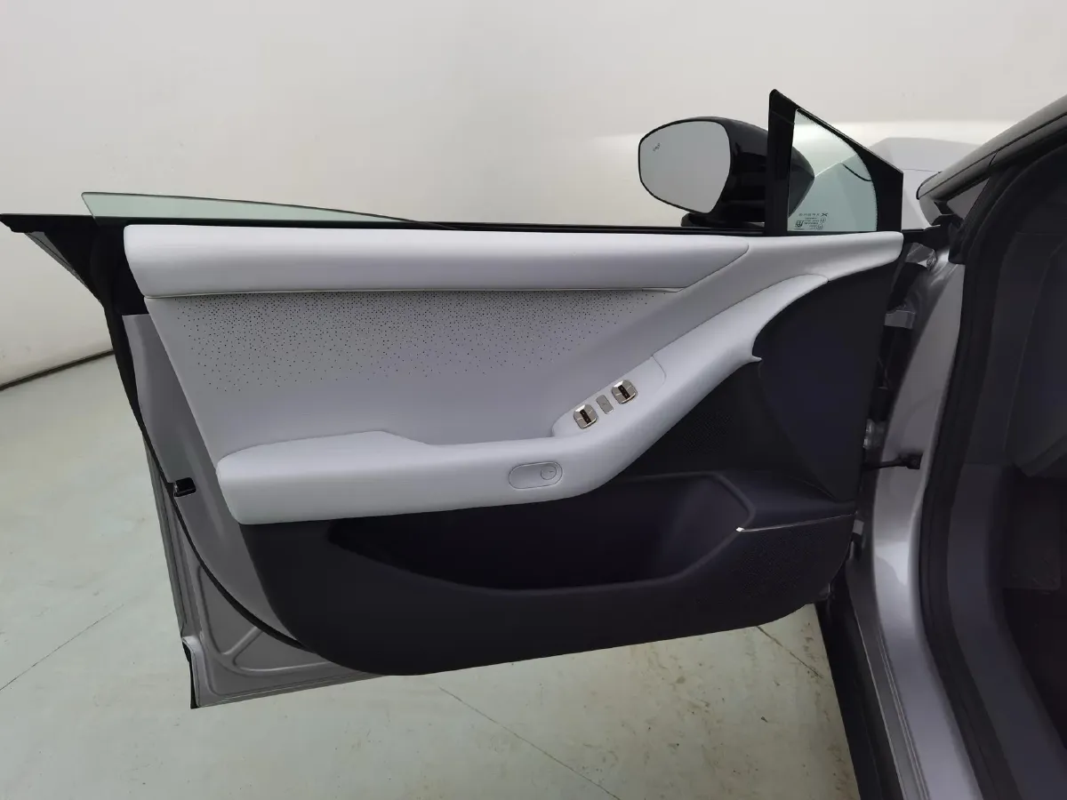 2024 Xpeng P7+ BEV 60.7KWH,autocango,china used car exporter,china ev exporter,chinese used car exporter,chinese used ev exporter