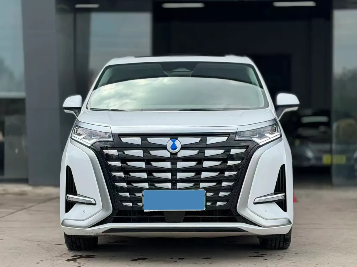 2022 Mercedes-Benz GLC Class 2.0T 197HP L4 9AT,autocango,china used car exporter,china ev exporter,chinese used car exporter,chinese used ev exporter