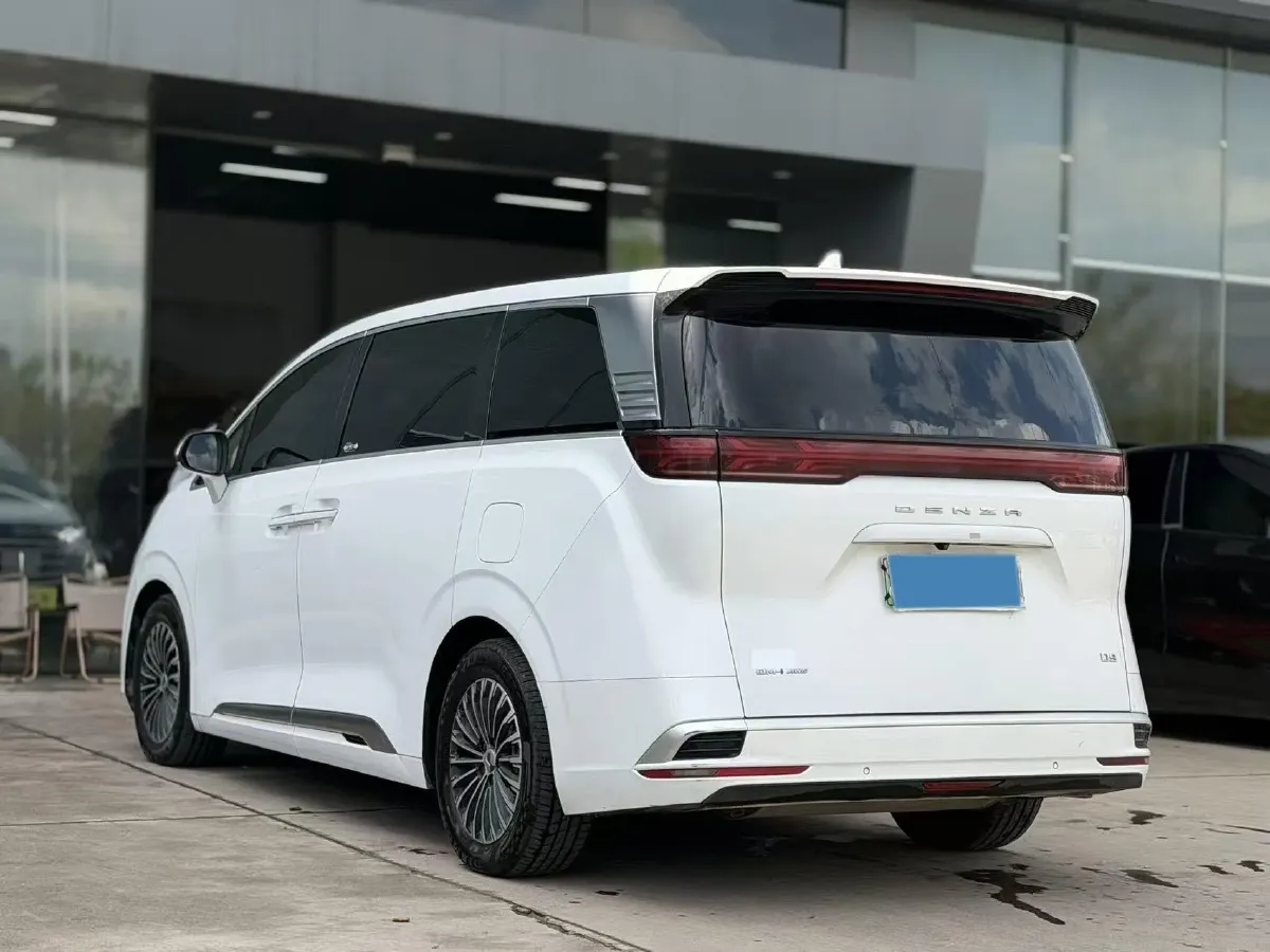 2022 Mercedes-Benz GLC Class 2.0T 197HP L4 9AT,autocango,china used car exporter,china ev exporter,chinese used car exporter,chinese used ev exporter