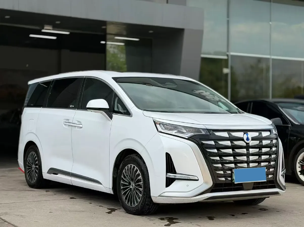 2022 Mercedes-Benz GLC Class 2.0T 197HP L4 9AT,autocango,china used car exporter,china ev exporter,chinese used car exporter,chinese used ev exporter