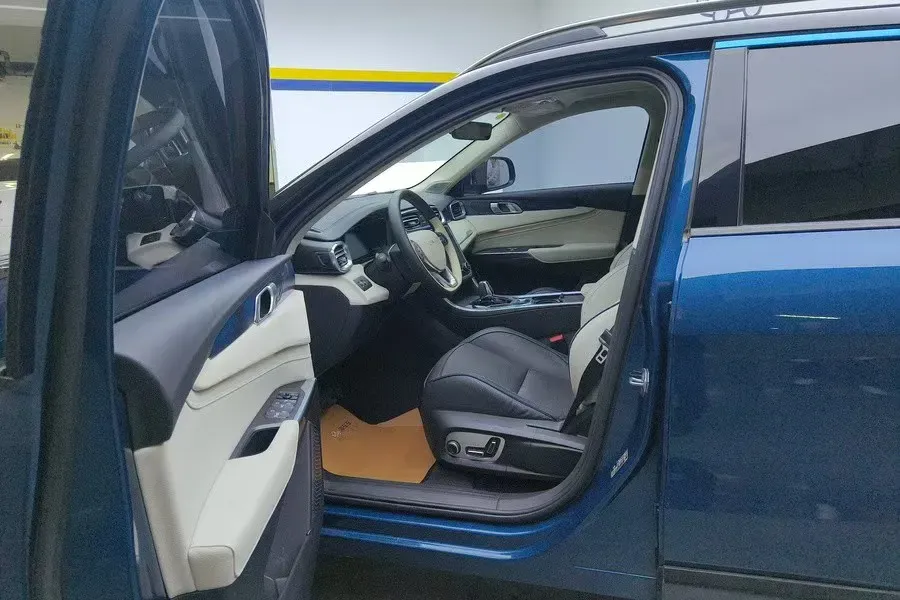 2017 Foton Sauvana 2.0T 218HP L4 6AT,autocango,china used car exporter,china ev exporter,chinese used car exporter,chinese used ev exporter