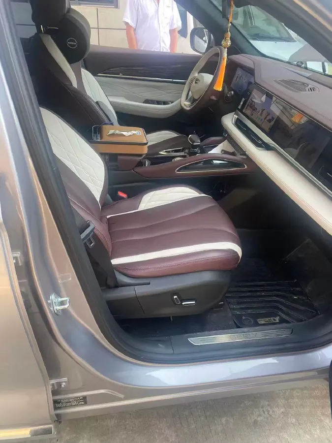 2021 Geely Monjaro 2.0T 218HP L4 7DCT,autocango,china used car exporter,china ev exporter,chinese used car exporter,chinese used ev exporter