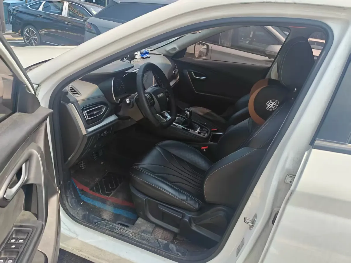 2020 Jetour X70M 1.5T 156HP L4 6MT,autocango,china used car exporter,china ev exporter,chinese used car exporter,chinese used ev exporter