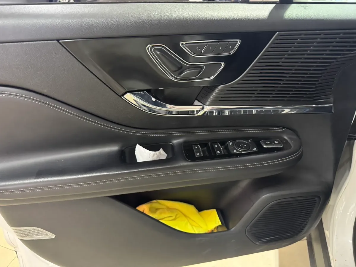 2020 Lincoln Corsair 2.0T 245HP L4 8AT,autocango,china used car exporter,china ev exporter,chinese used car exporter,chinese used ev exporter