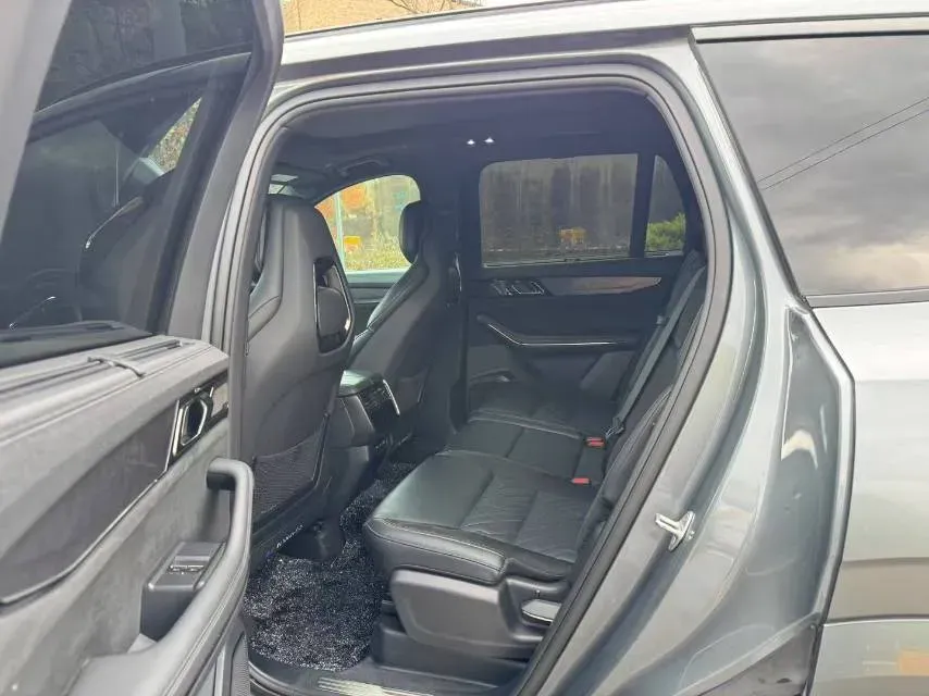 2021 Buick GL8 2.0T 237HP L4 9AT,autocango,china used car exporter,china ev exporter,chinese used car exporter,chinese used ev exporter