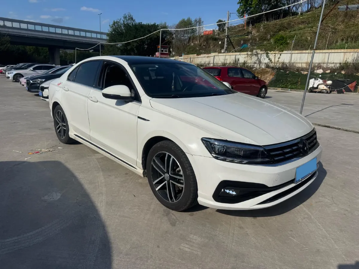 2019 Volkswagen Passat 1.4T 150HP L4 7DCT,autocango,china used car exporter,china ev exporter,chinese used car exporter,chinese used ev exporter