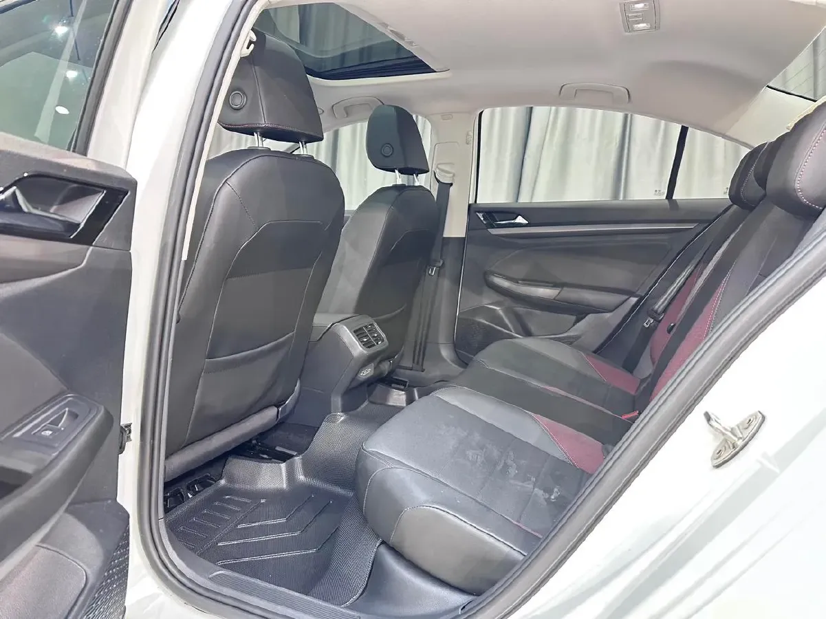 2021 Volkswagen Bora 1.5L 113HP L4 6AT,autocango,china used car exporter,china ev exporter,chinese used car exporter,chinese used ev exporter