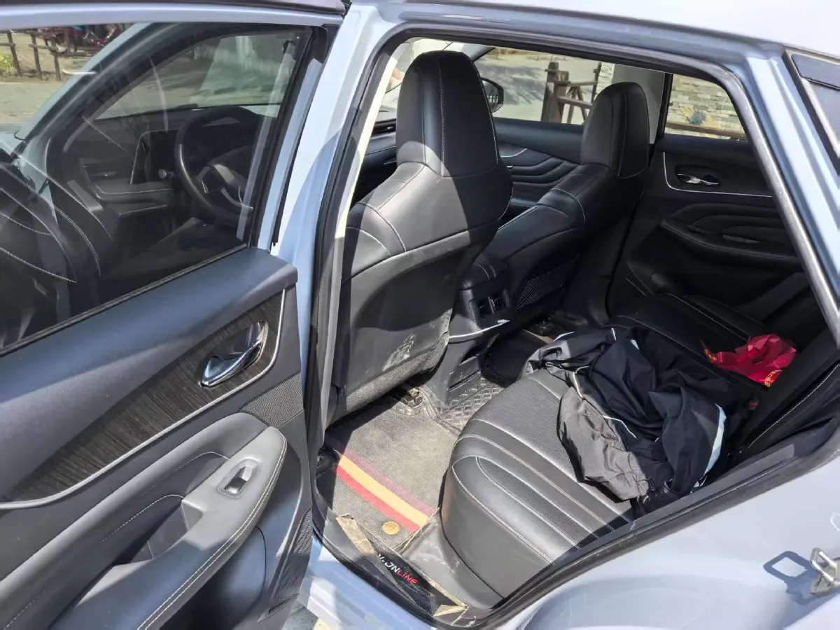 2021 Geely Coolray 1.4T 141HP L4 6MT,autocango,china used car exporter,china ev exporter,chinese used car exporter,chinese used ev exporter